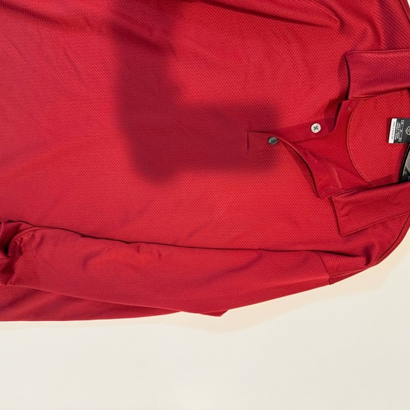 Nike Golf medium maroon long sleeve gold polo sleeves have been shortened - Picture 3 of 11